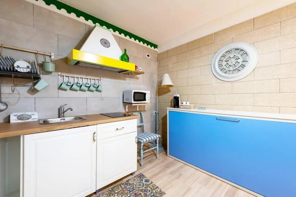Extravacanza Porto Bari 0*,